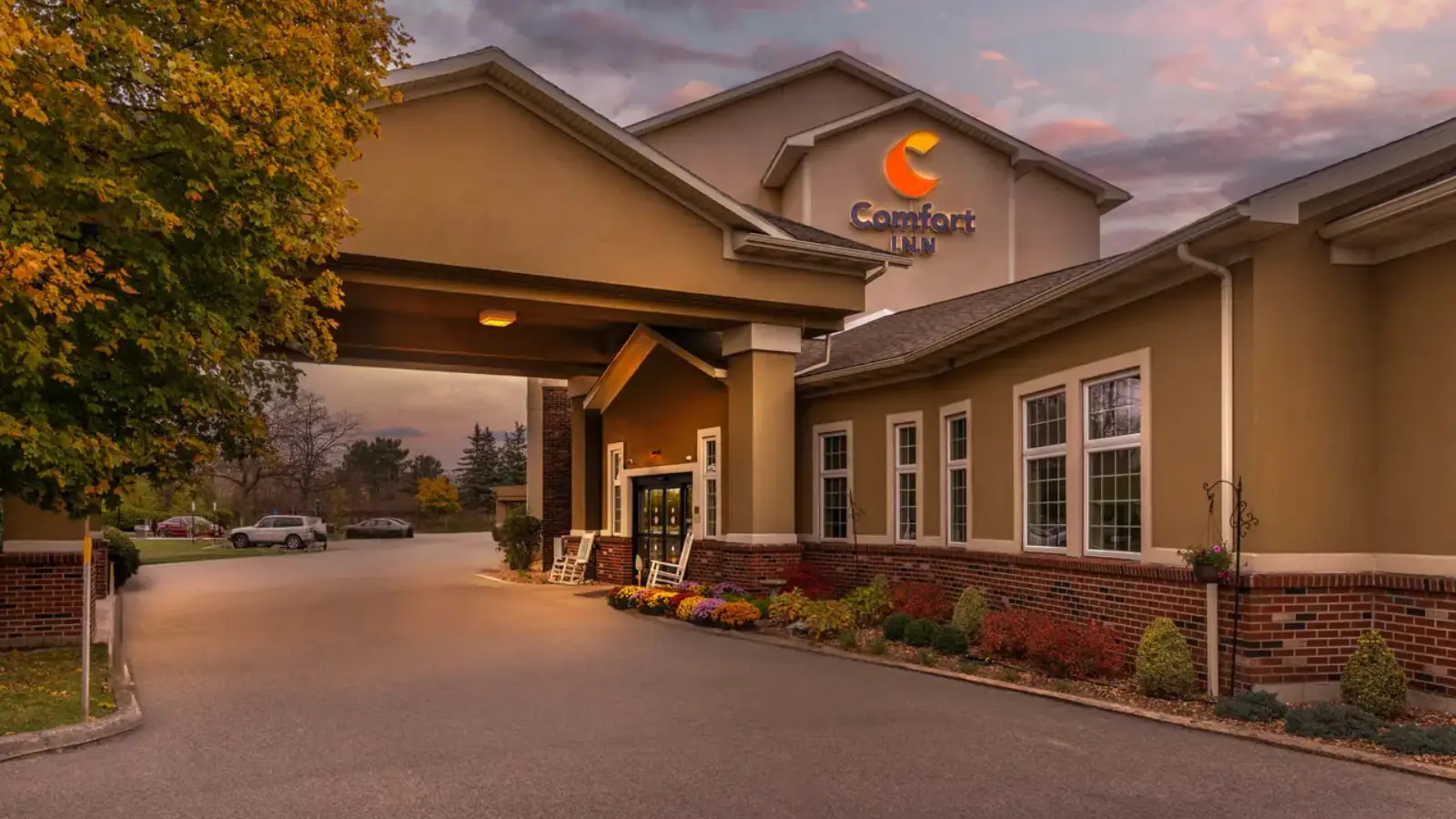 Beautiful Hotel Exterior